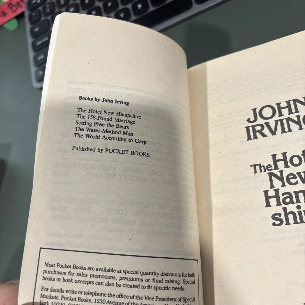 The Hotel New Hampshire John Irving 1982 Pocketbooks PB First Print Good